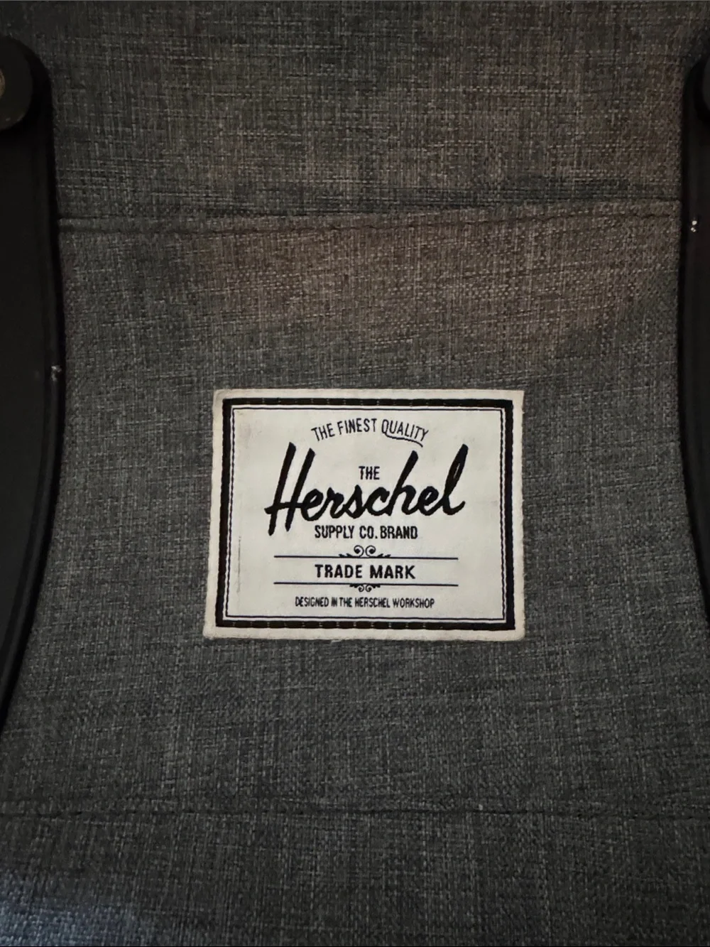 Herschel Supply Company classic roll